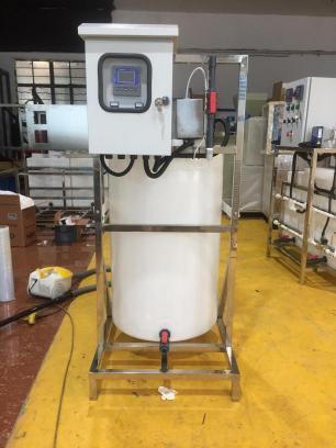 單桶單泵加藥設備